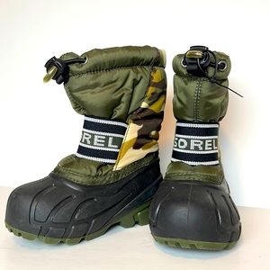 Sorel snow boots, little kids Sz 7